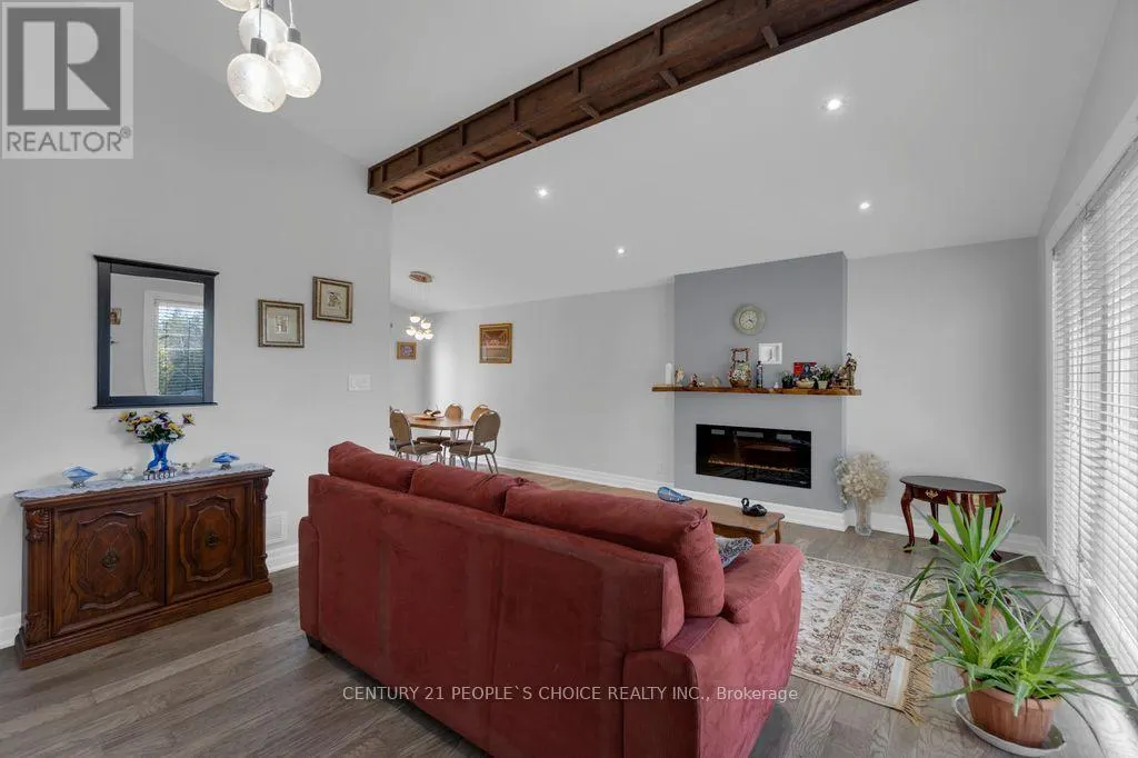 71 BAY SANDS DRIVE