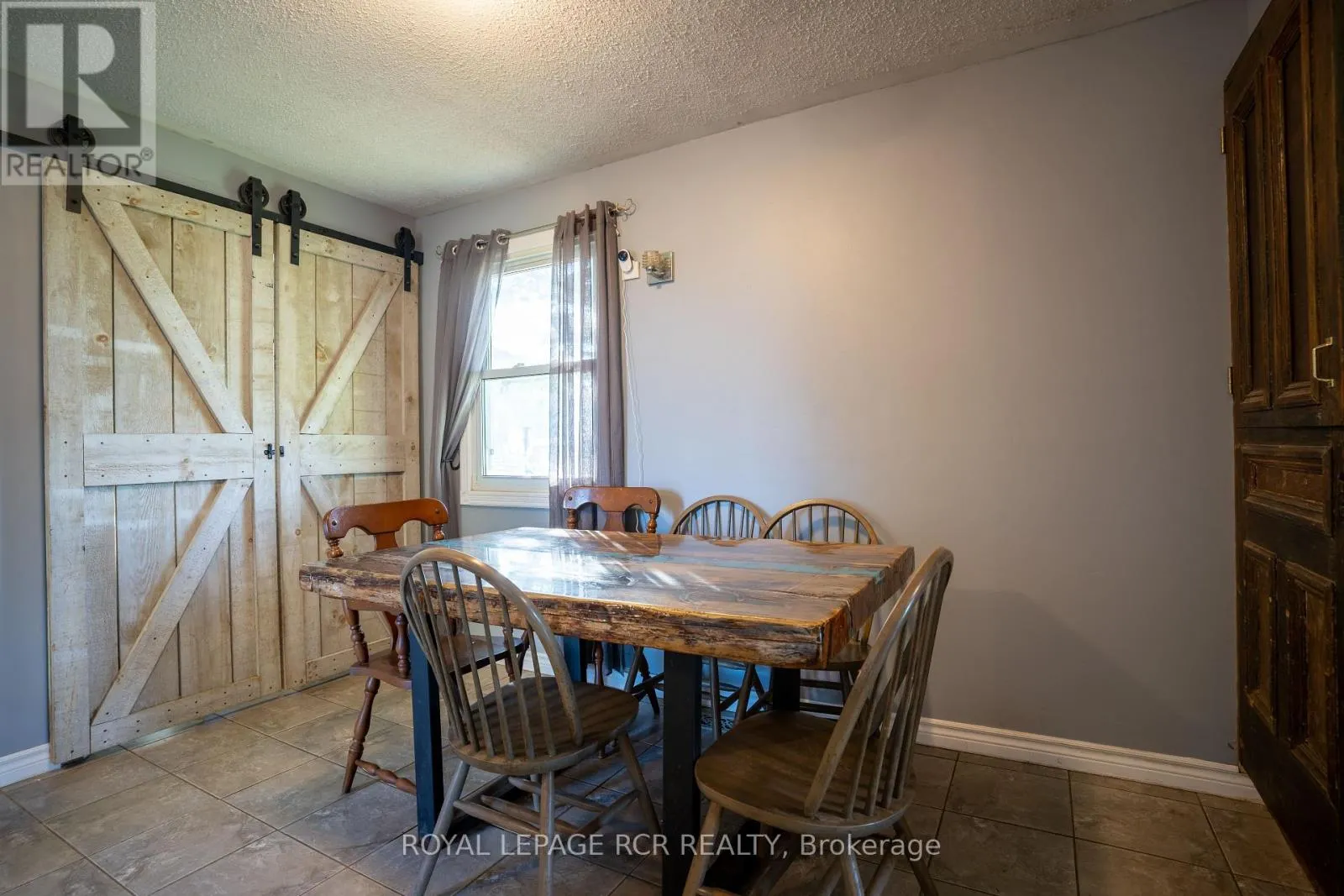 2606 CROSSLAND ROAD