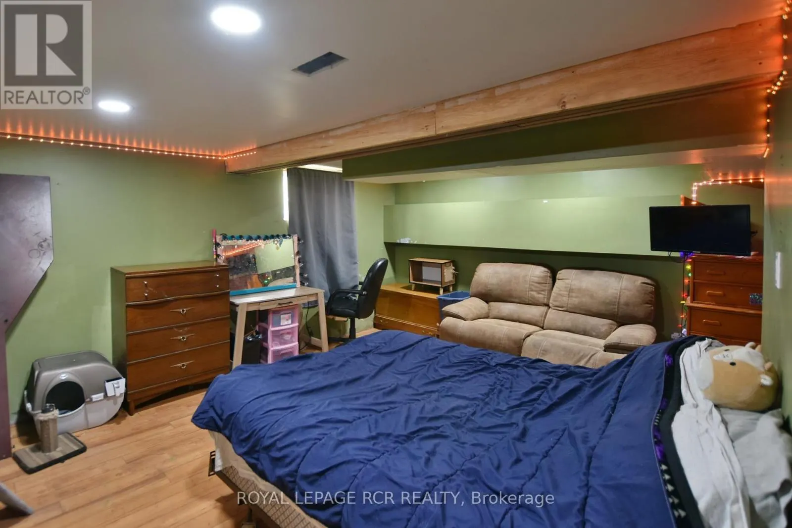 2606 CROSSLAND ROAD