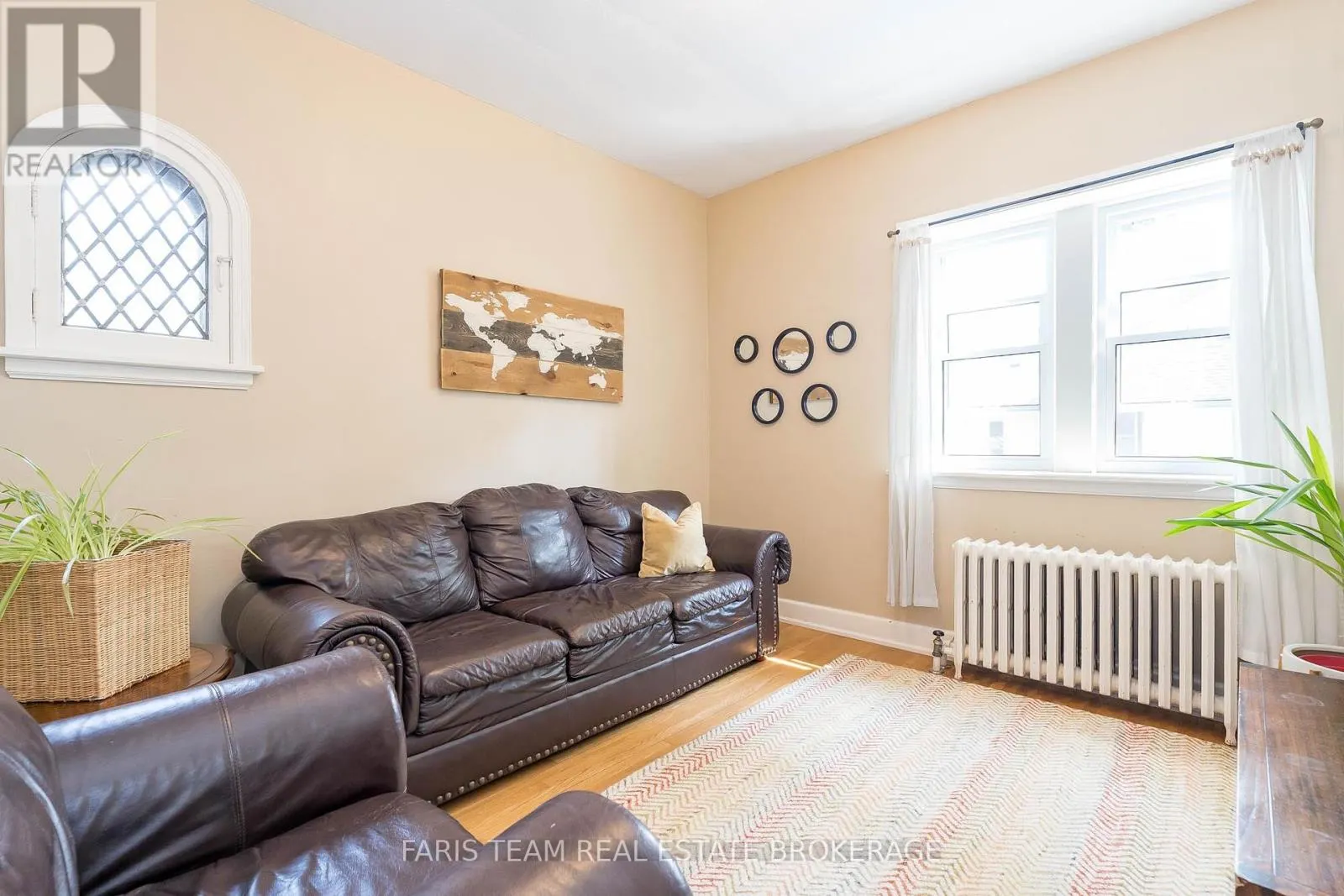 44 TECUMSETH STREET