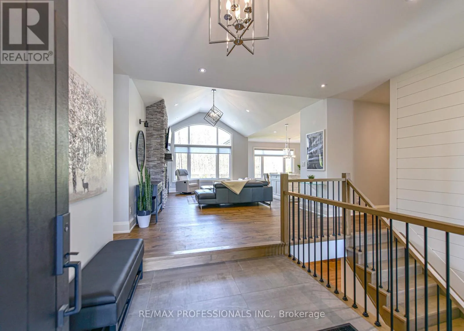 21 BOOTHBY CRESCENT