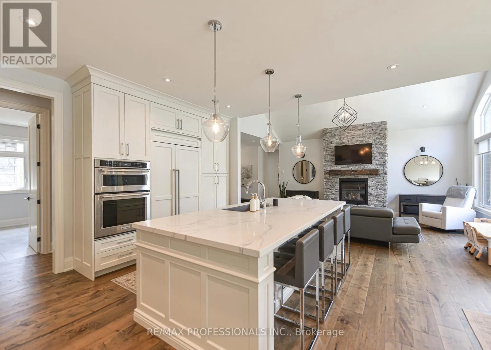 21 BOOTHBY CRESCENT