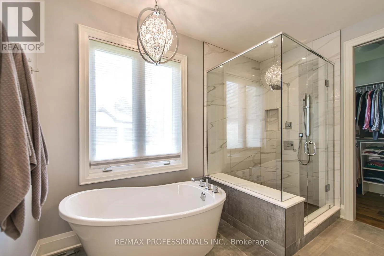 21 BOOTHBY CRESCENT