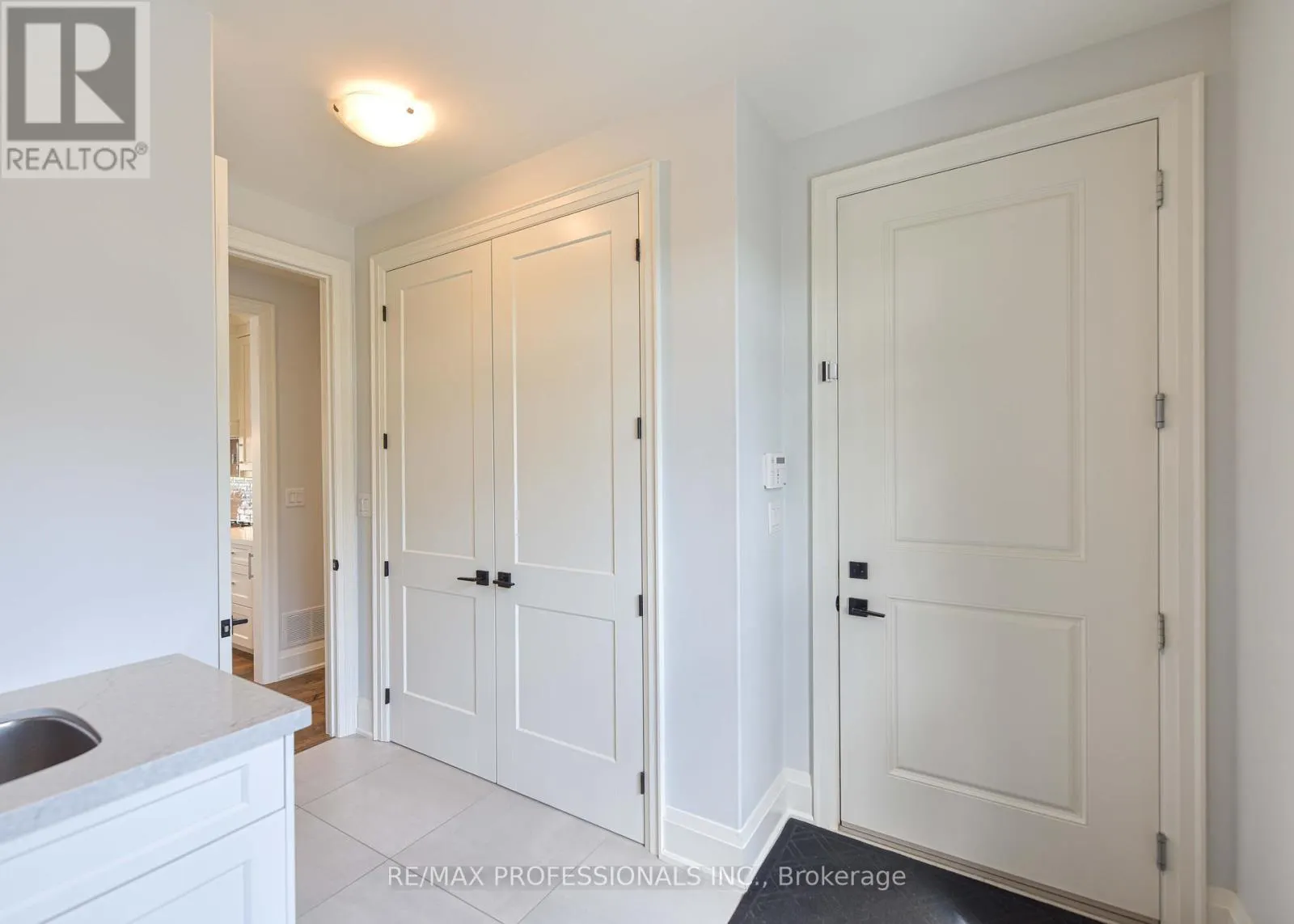 21 BOOTHBY CRESCENT
