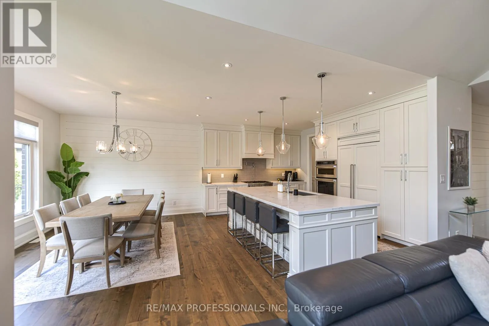 21 BOOTHBY CRESCENT