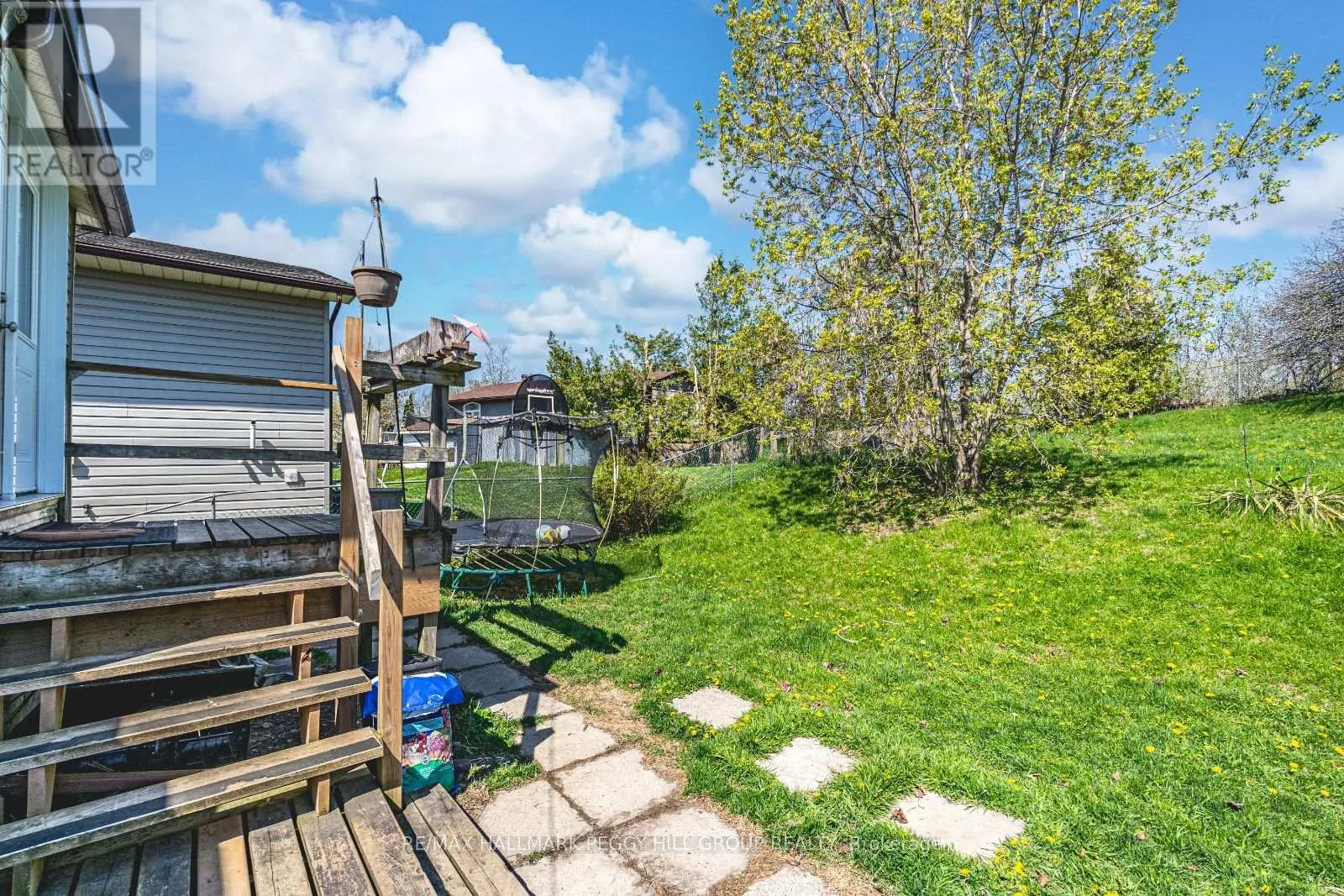 19 KORLEA CRESCENT