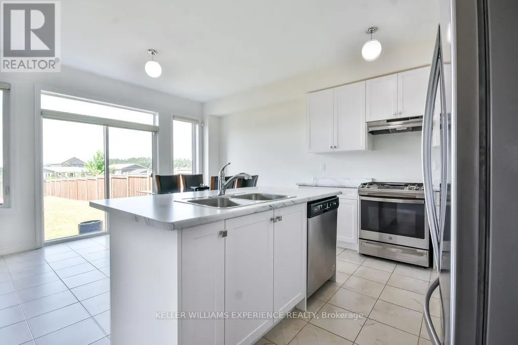 53 RUGMAN CRESCENT