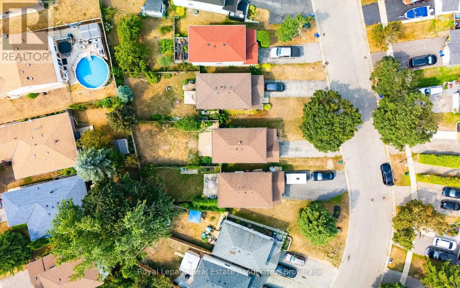 44 HEMINGWAY CRESCENT