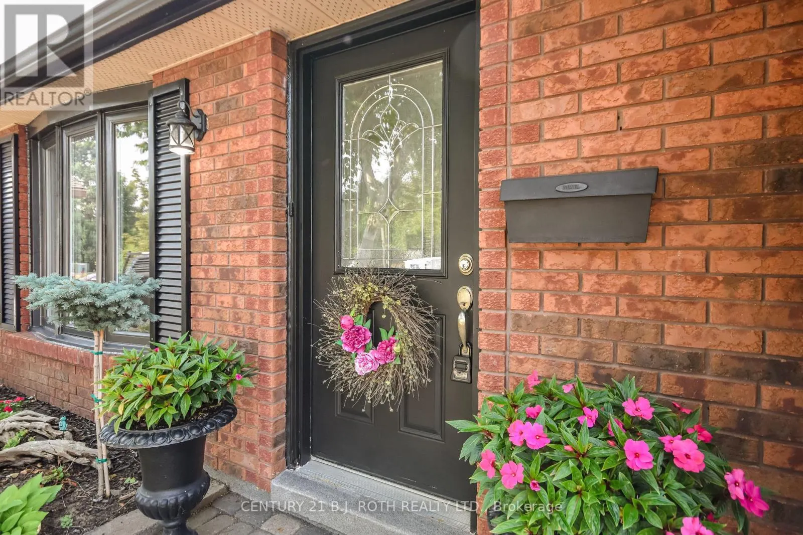 49 RIDGEWAY AVENUE