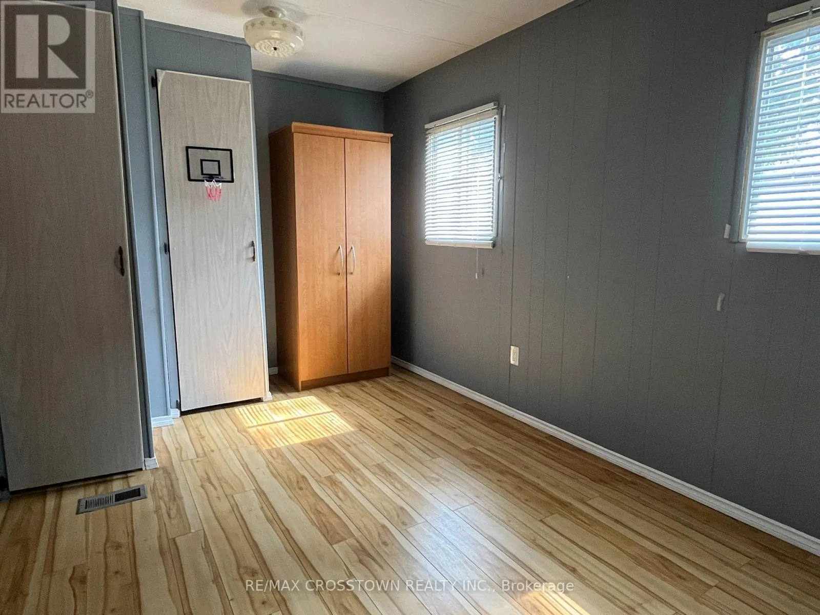 118 - 580 WEST STREET S
