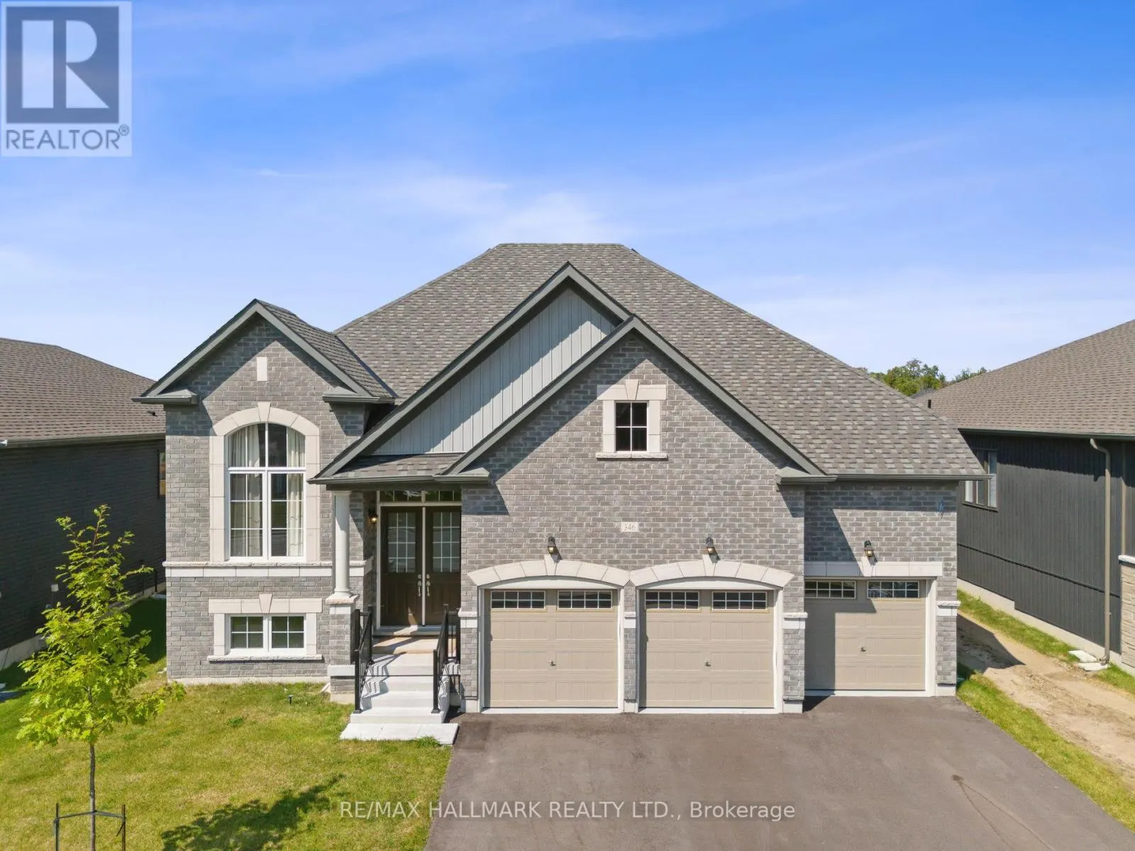 346 RAMBLEWOOD DRIVE