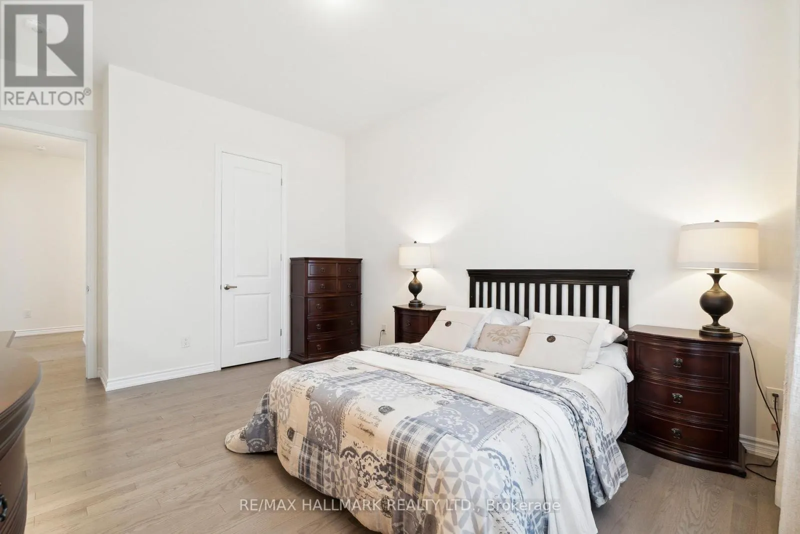 346 RAMBLEWOOD DRIVE