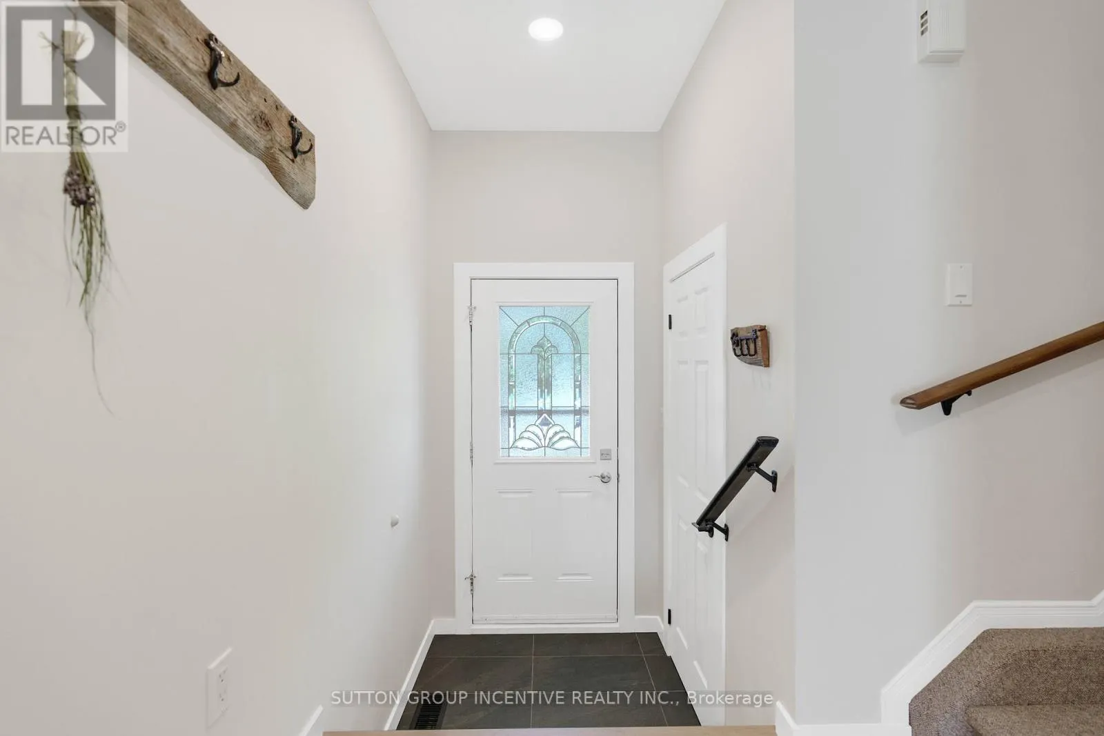 822 CORAL SPRINGS LANE
