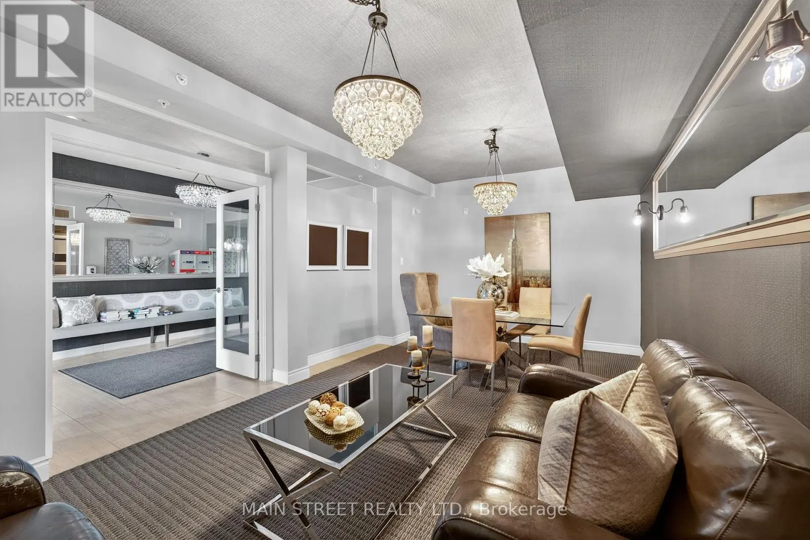 303 - 40 FERNDALE DRIVE S