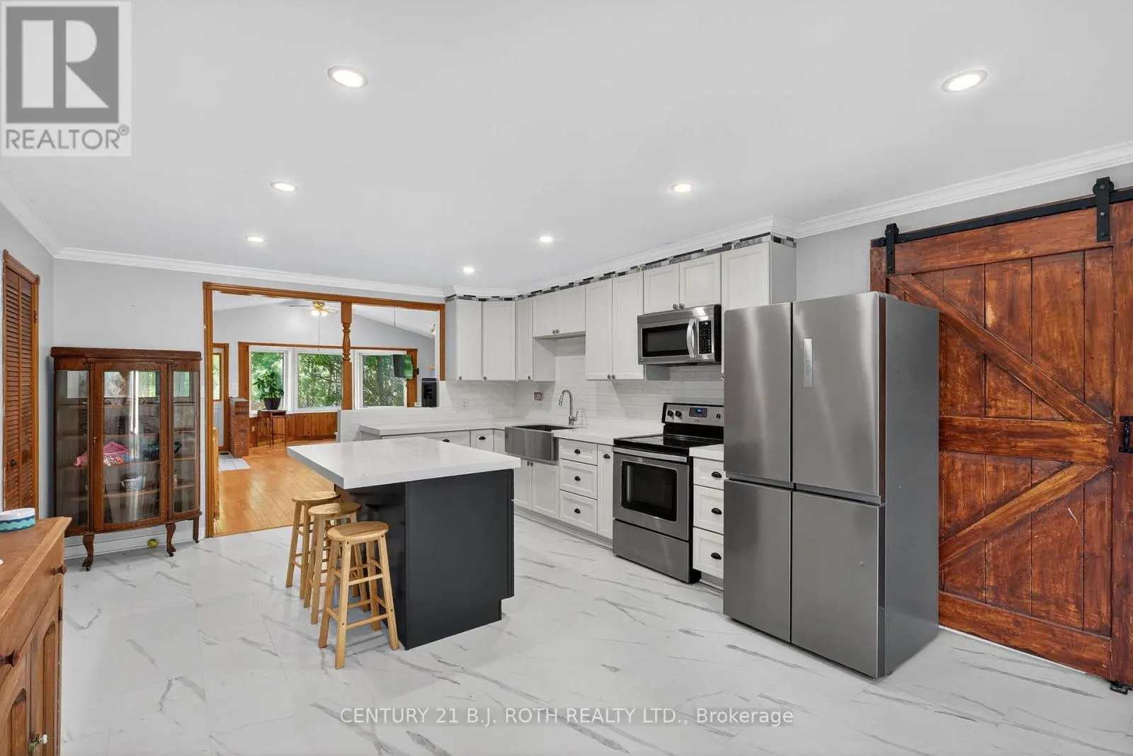 281 HARVIE ROAD