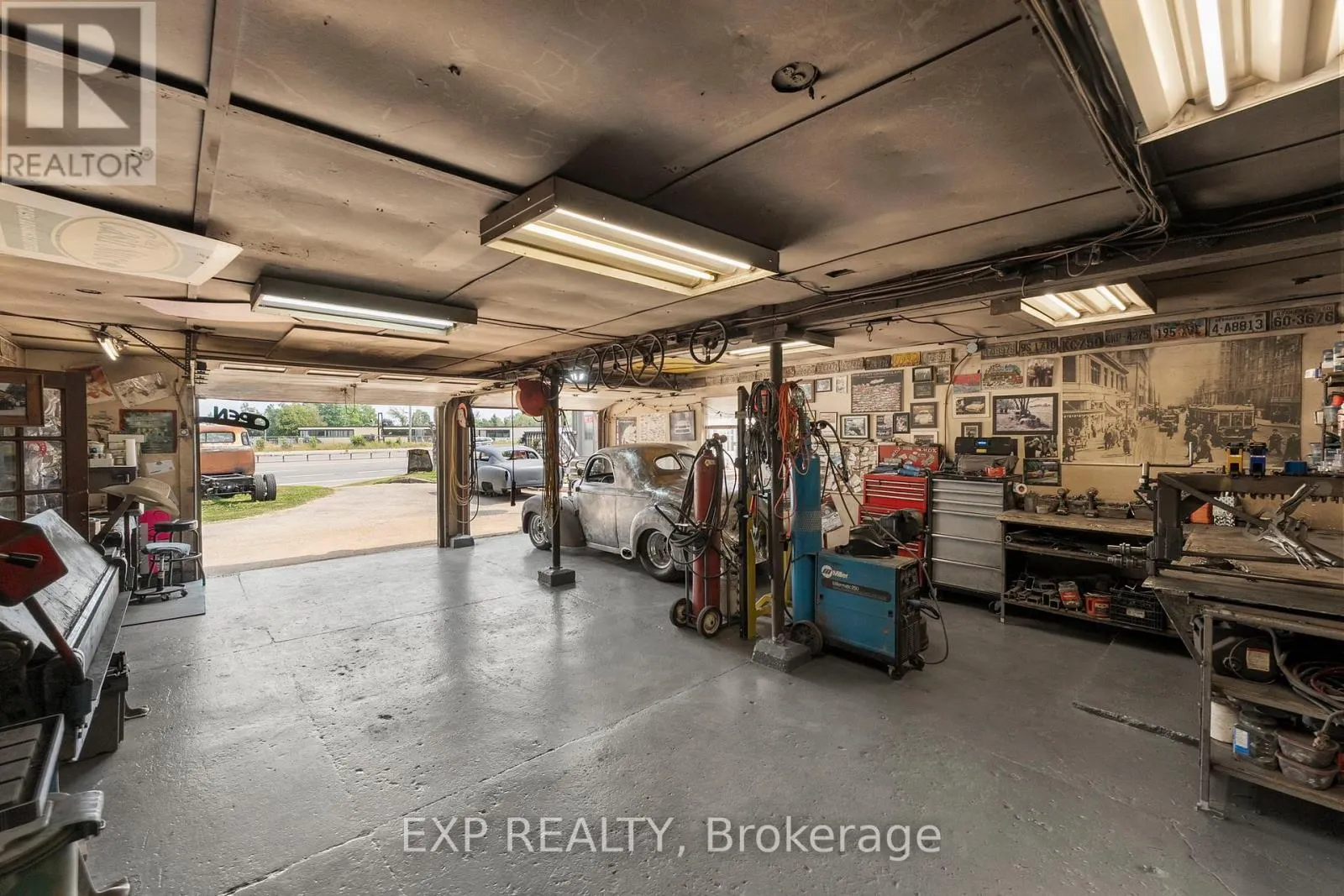 5514 HIGHWAY 11 SOUTH, R R 1