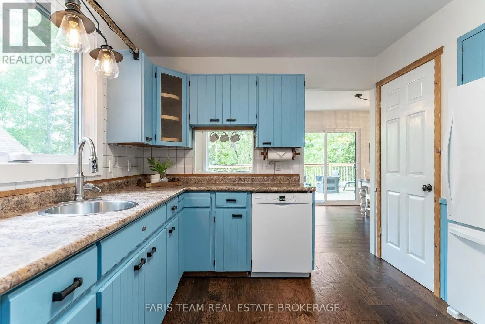 457 SILVER BIRCH DRIVE