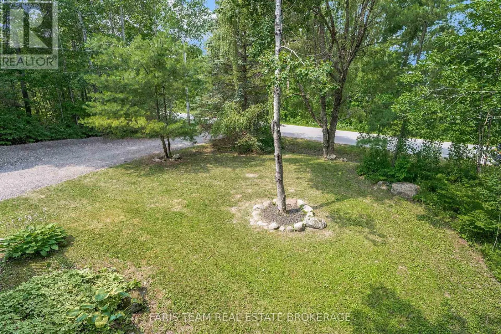 457 SILVER BIRCH DRIVE