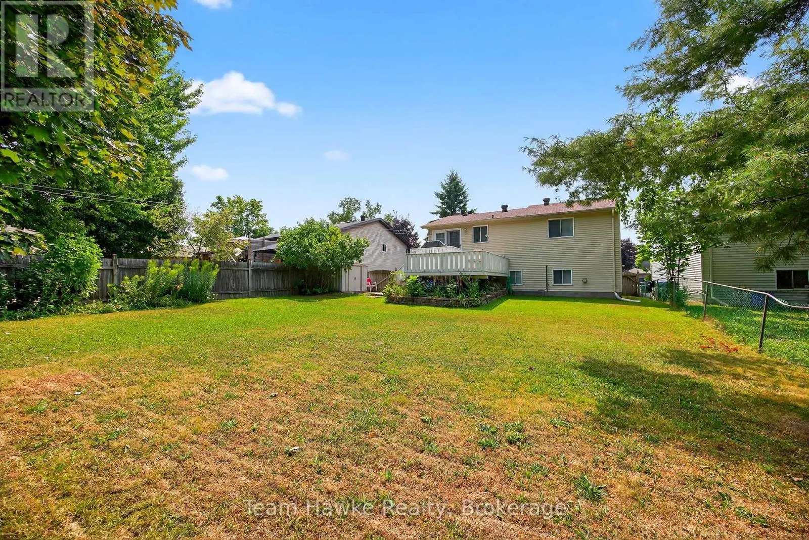 707 ALGONQUIN DRIVE