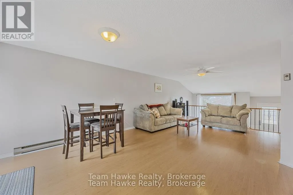 707 ALGONQUIN DRIVE