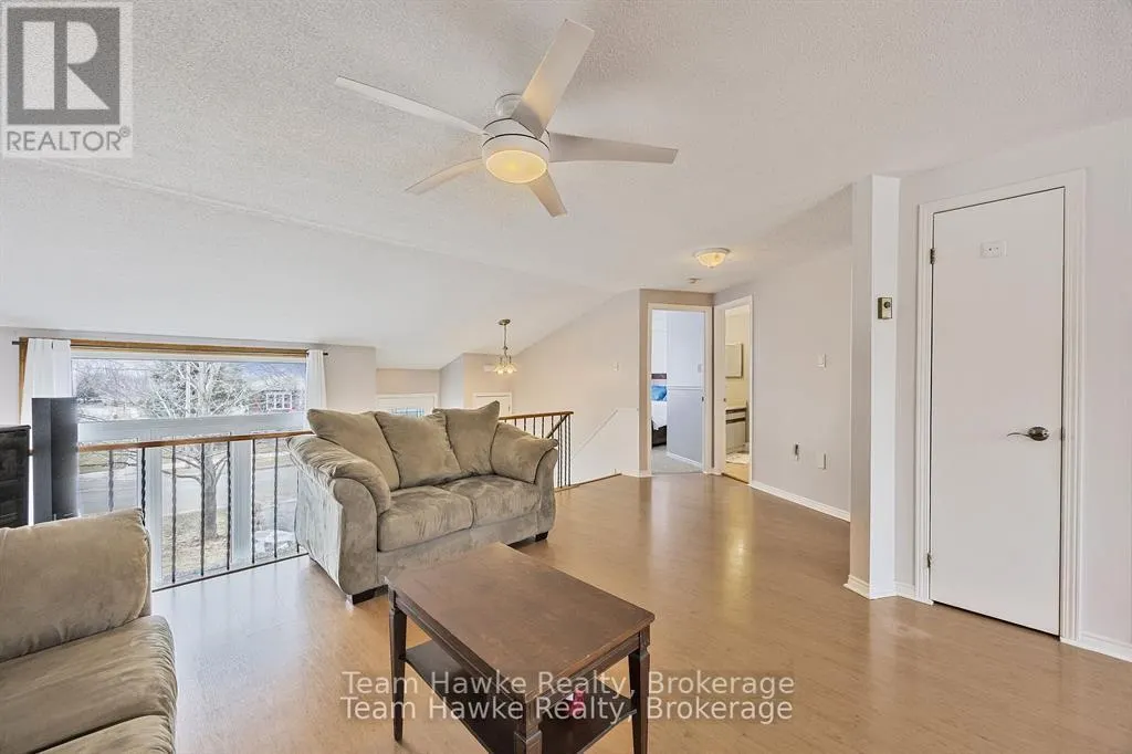 707 ALGONQUIN DRIVE