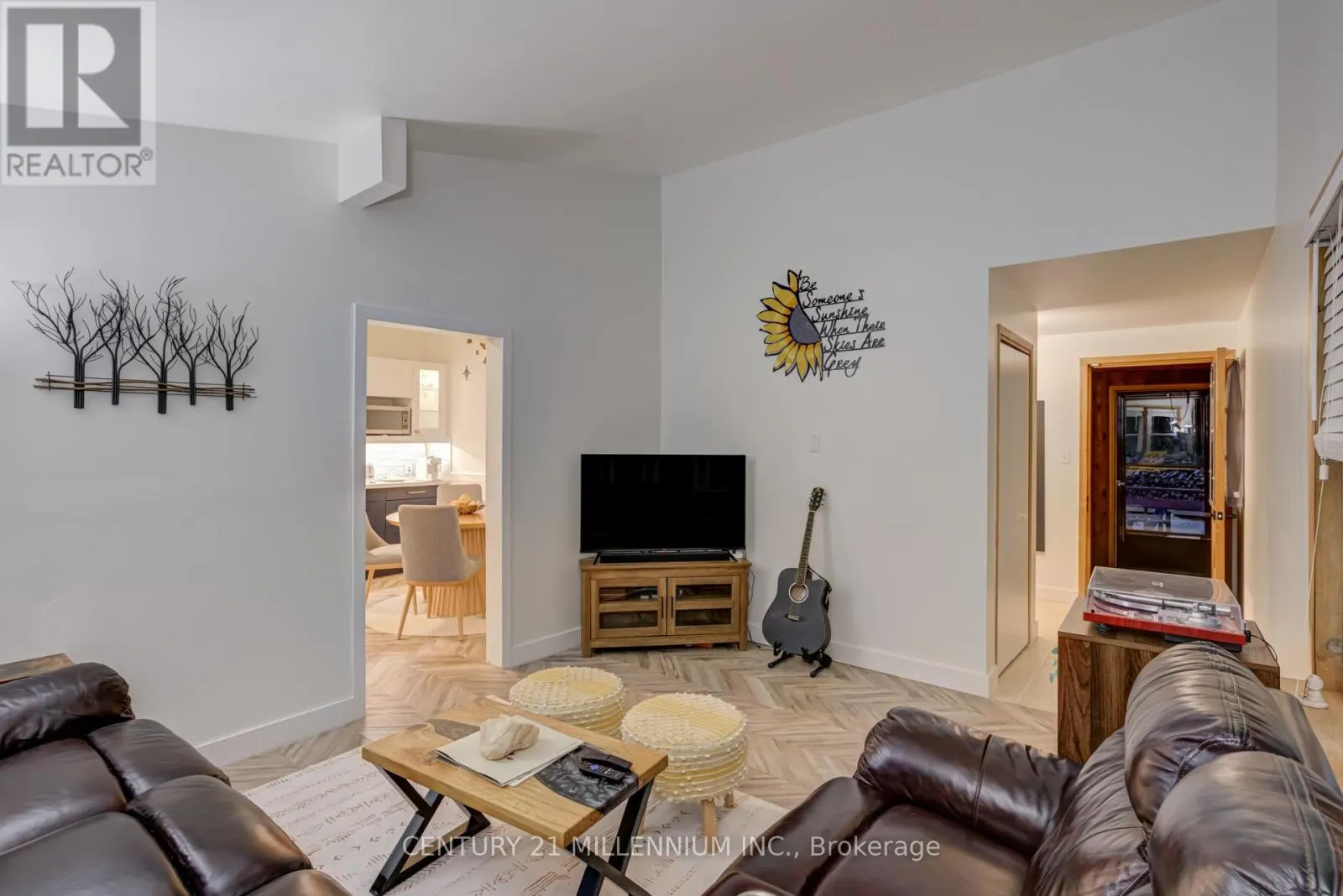 105 SILVER BIRCH DRIVE