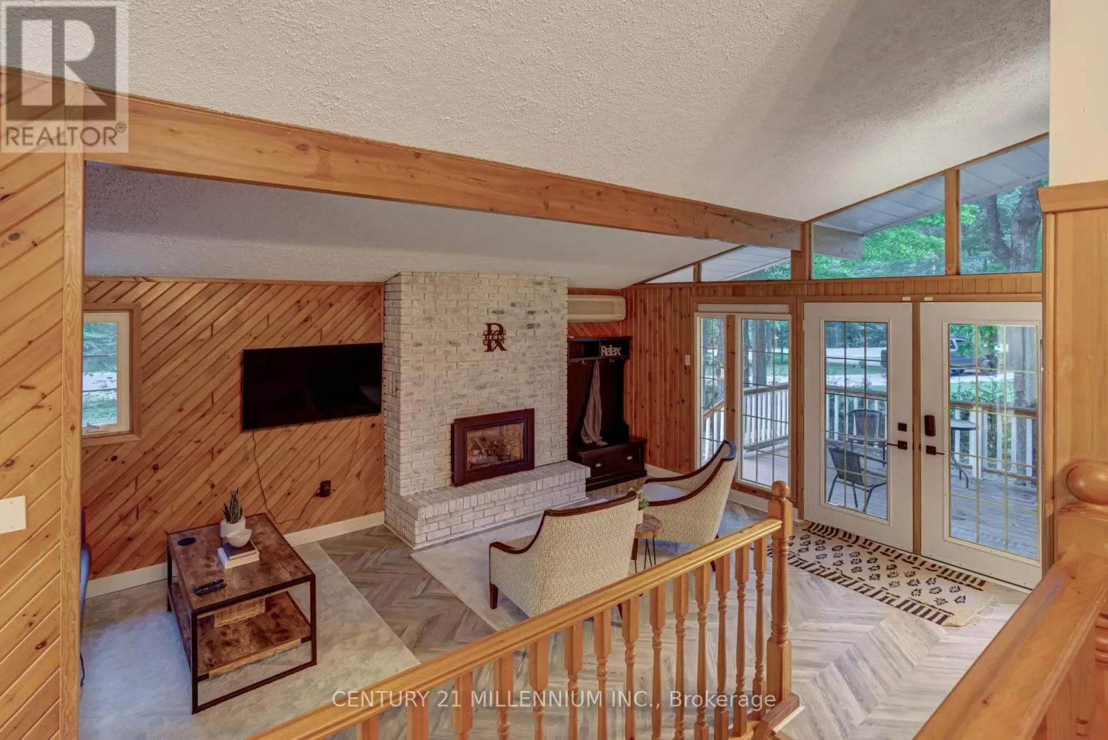 105 SILVER BIRCH DRIVE