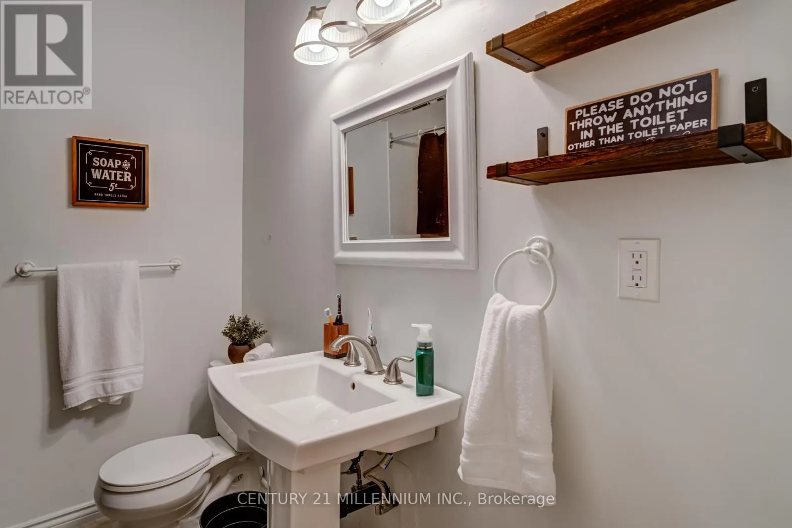 105 SILVER BIRCH DRIVE