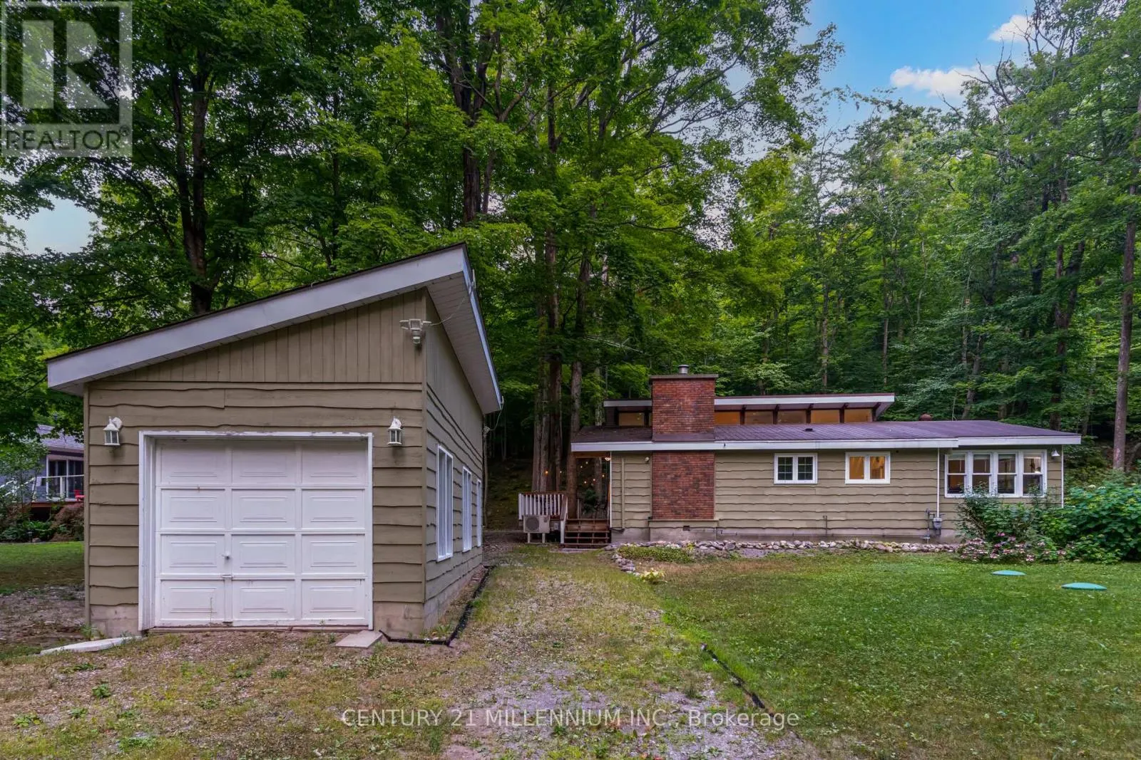 105 SILVER BIRCH DRIVE