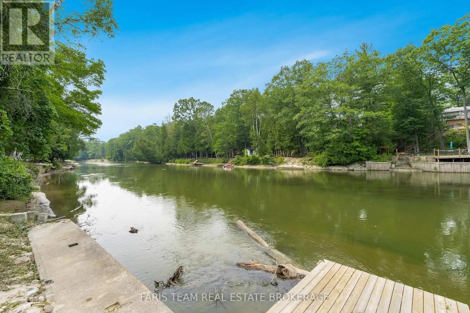 256 KNOX ROAD E