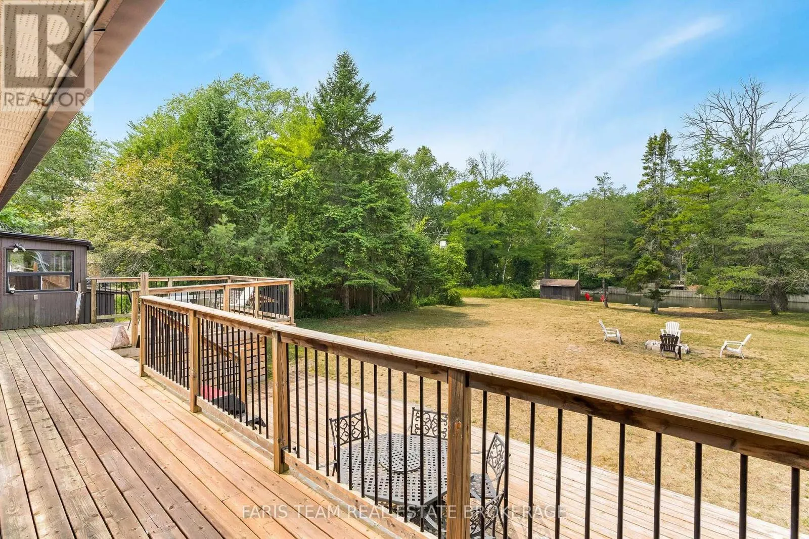 256 KNOX ROAD E