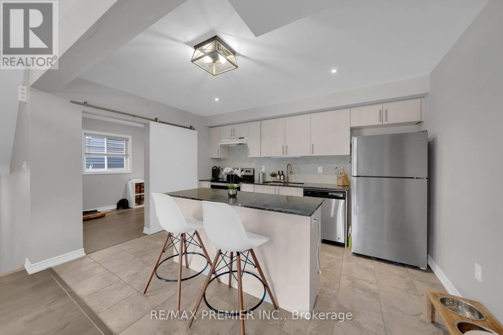 48 ANDEAN LANE