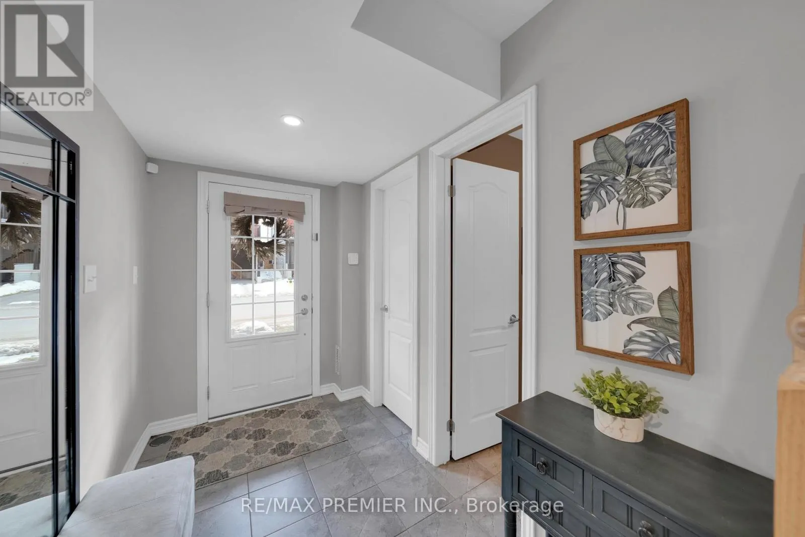 48 ANDEAN LANE
