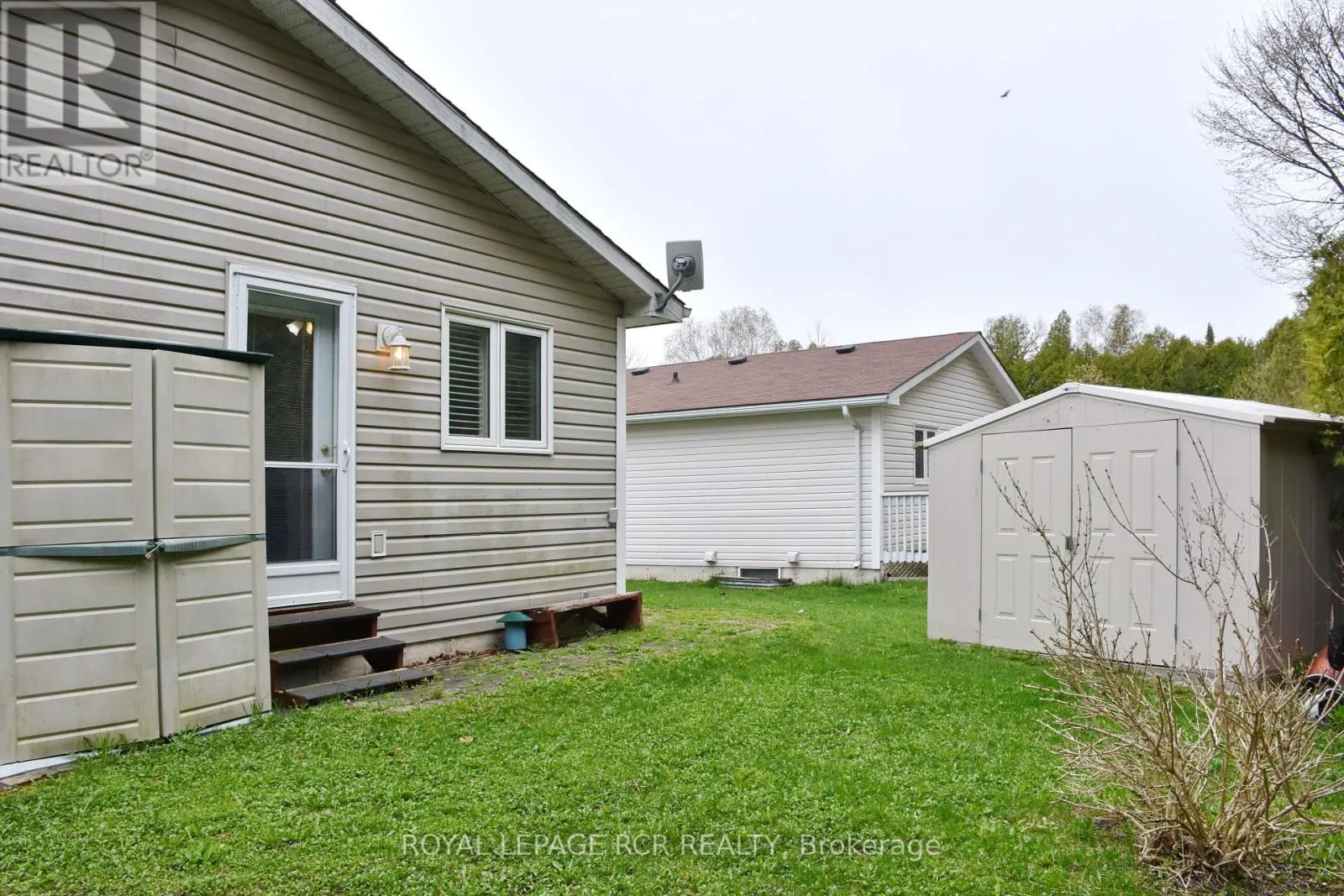 9 INDIANA AVENUE