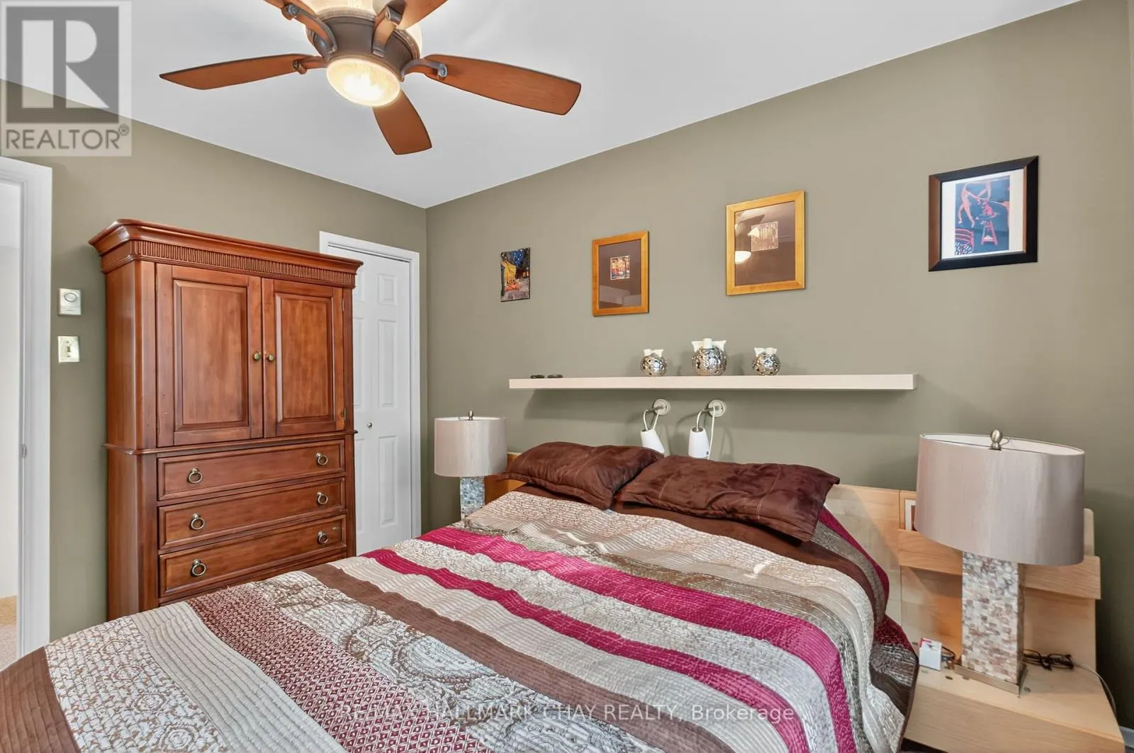 10 - 10 BAKER STREET