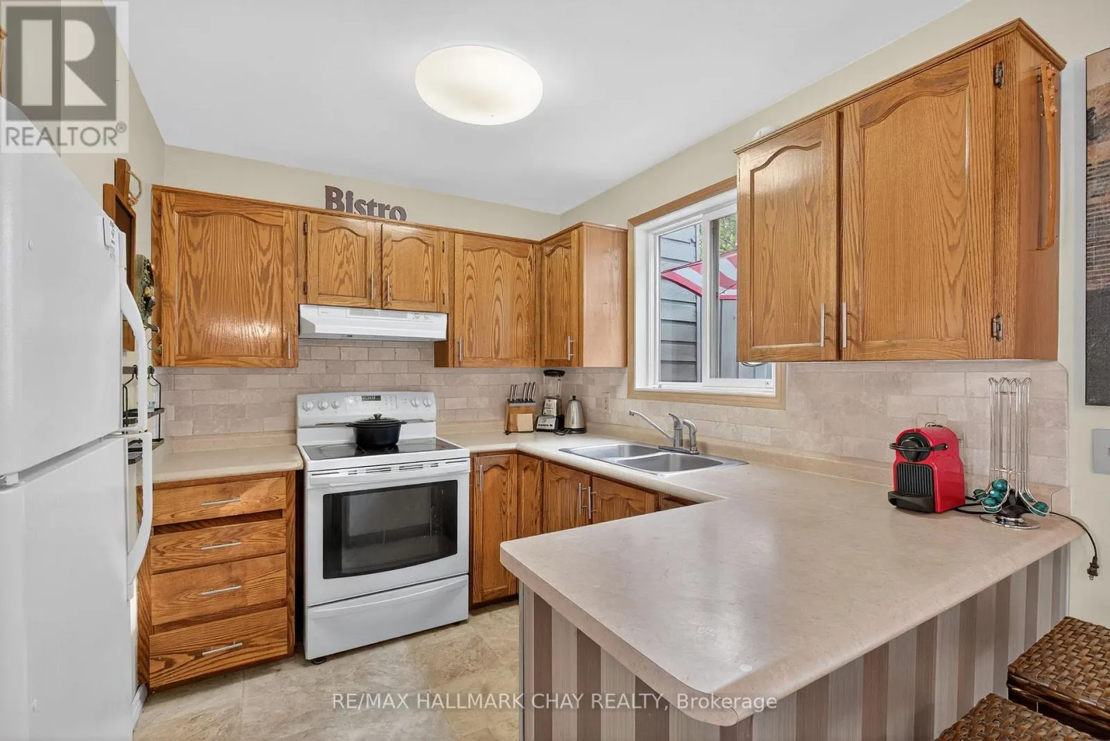 10 - 10 BAKER STREET