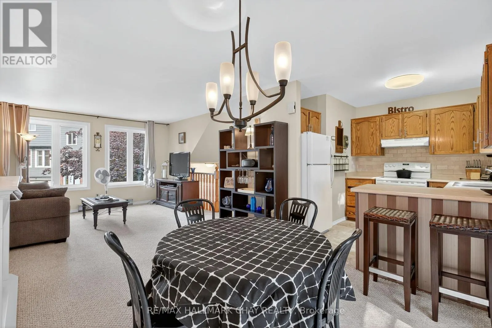 10 - 10 BAKER STREET