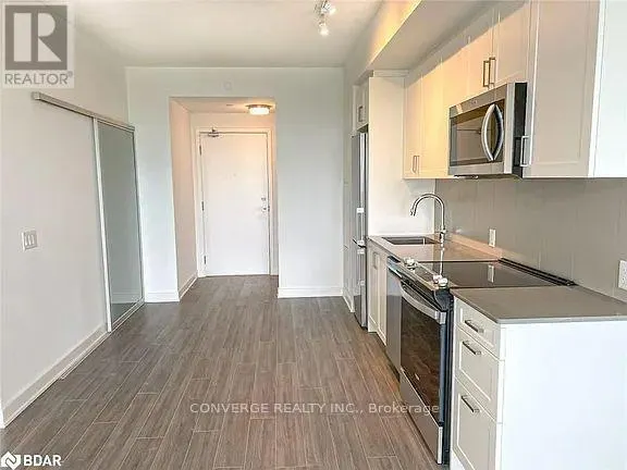 317 - 681 YONGE STREET