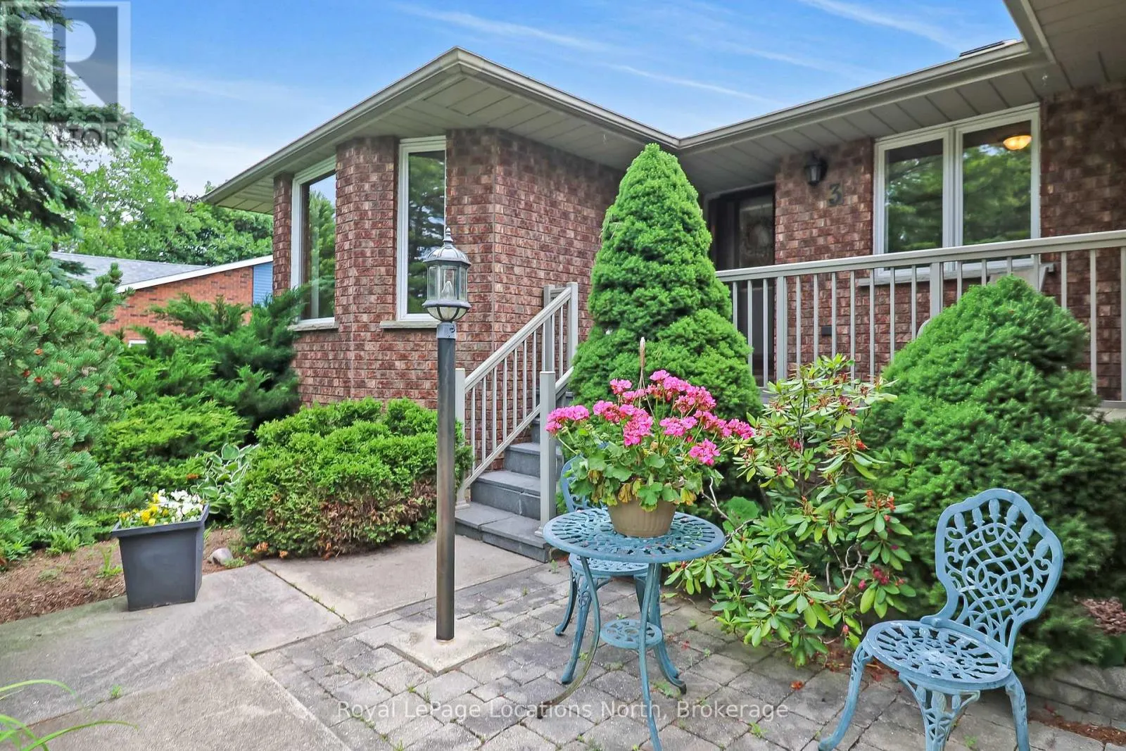 3 KELLEY CRESCENT