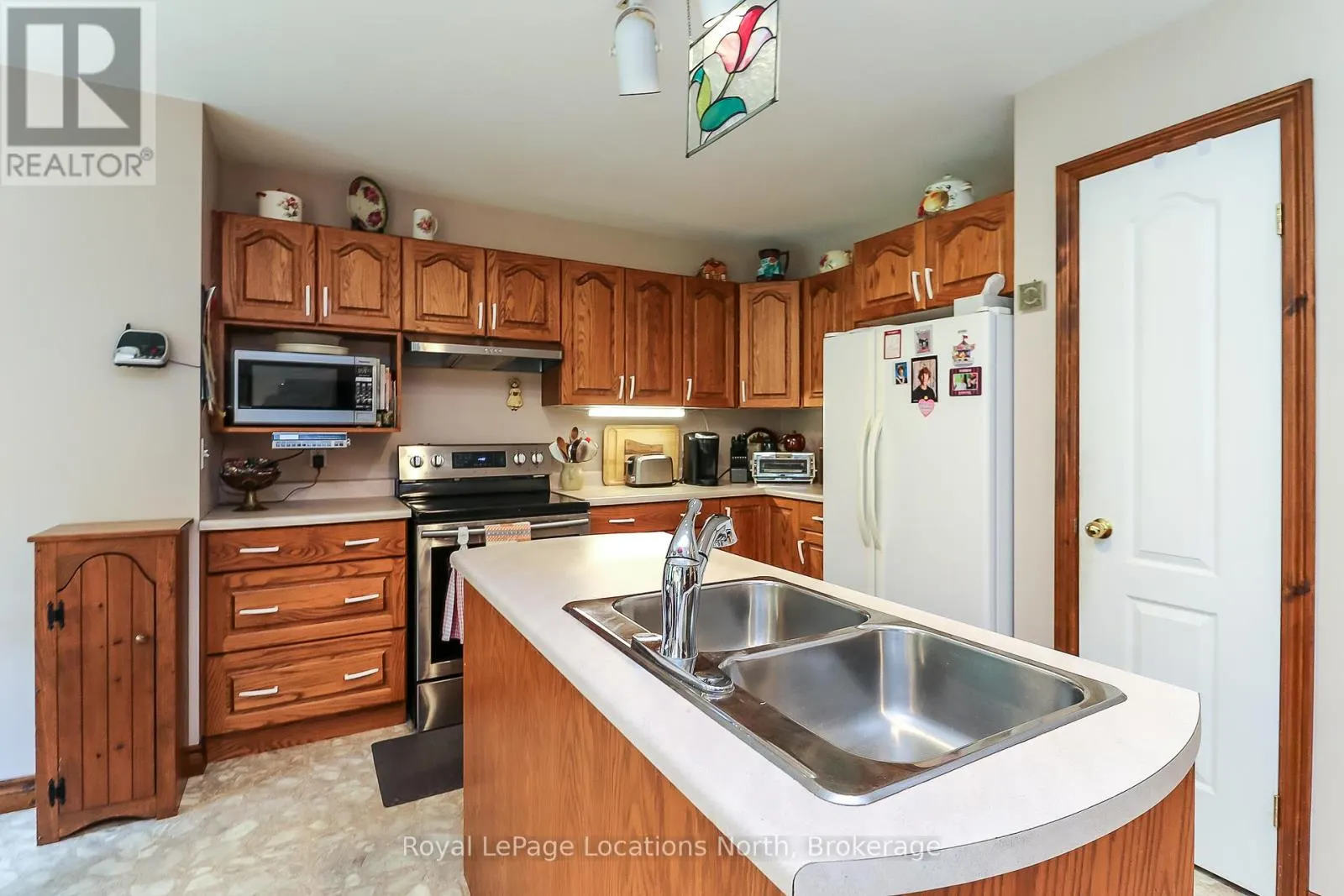 3 KELLEY CRESCENT