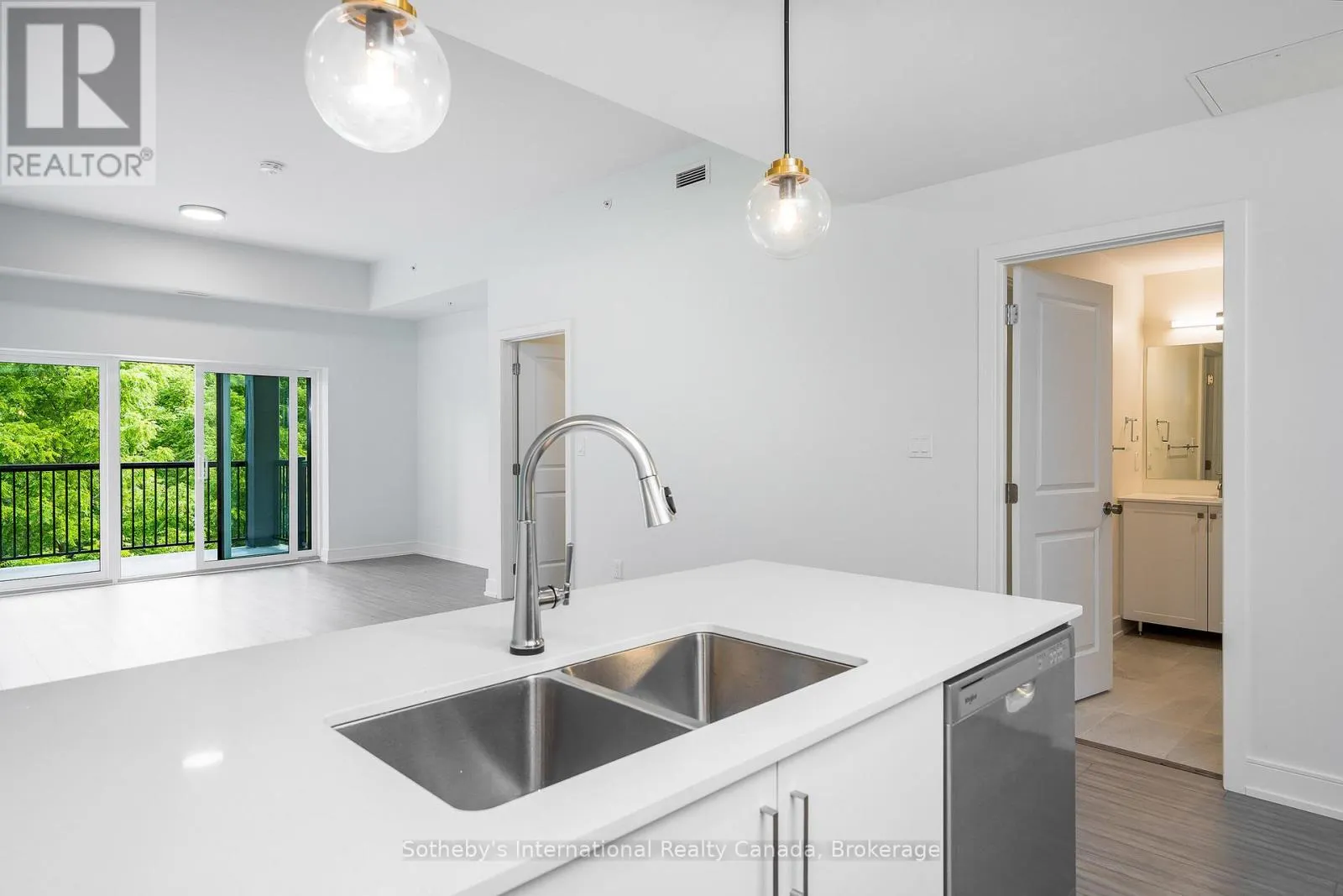 322 - 121 MARY STREET, #322