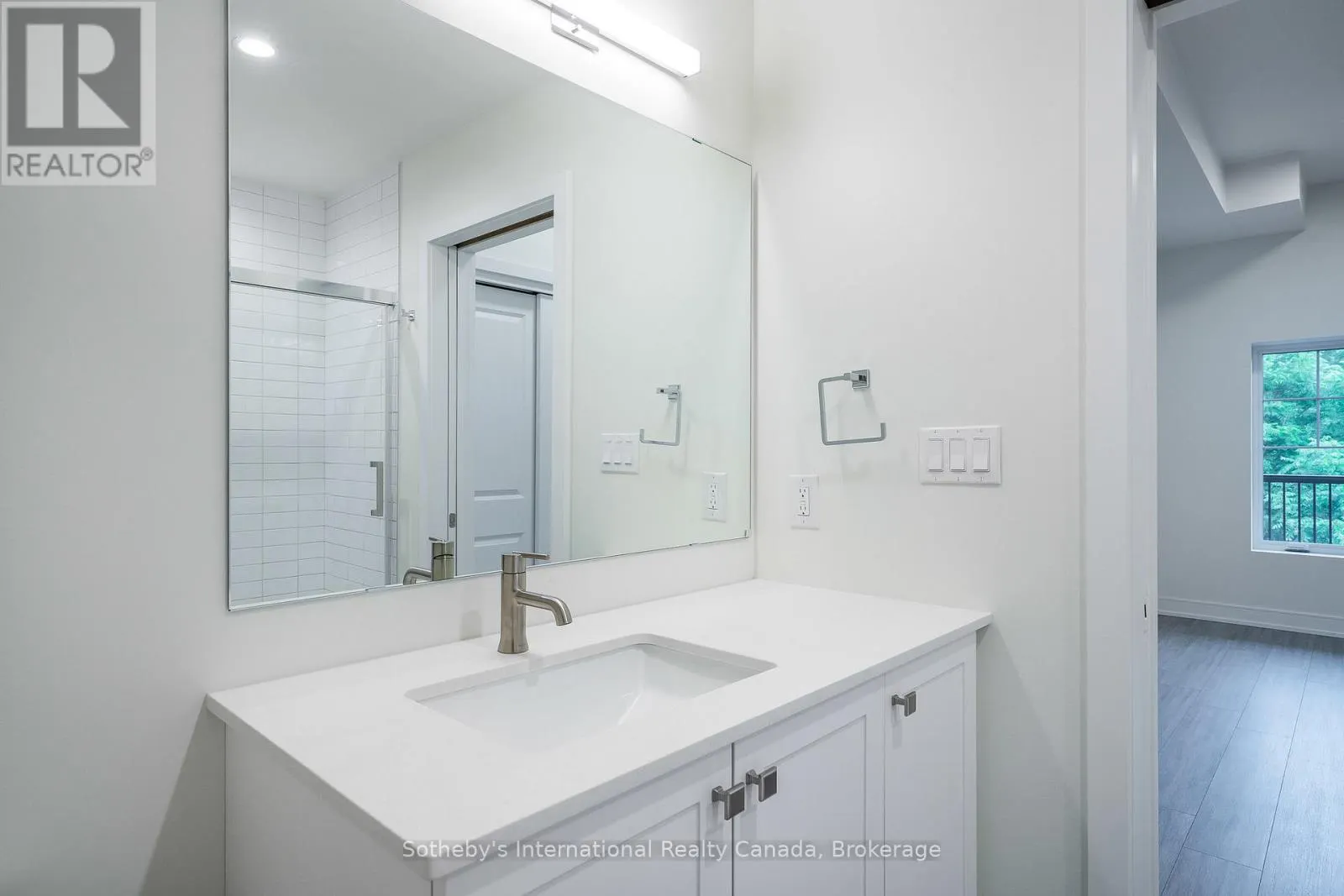 322 - 121 MARY STREET, #322