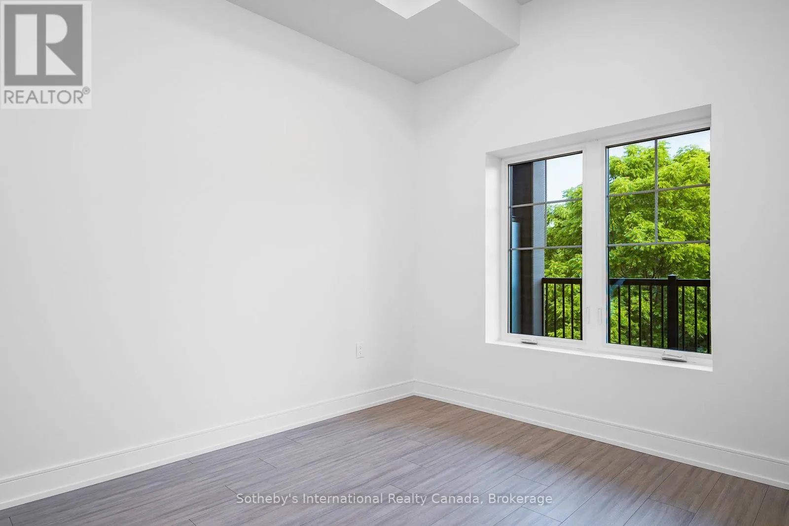322 - 121 MARY STREET, #322
