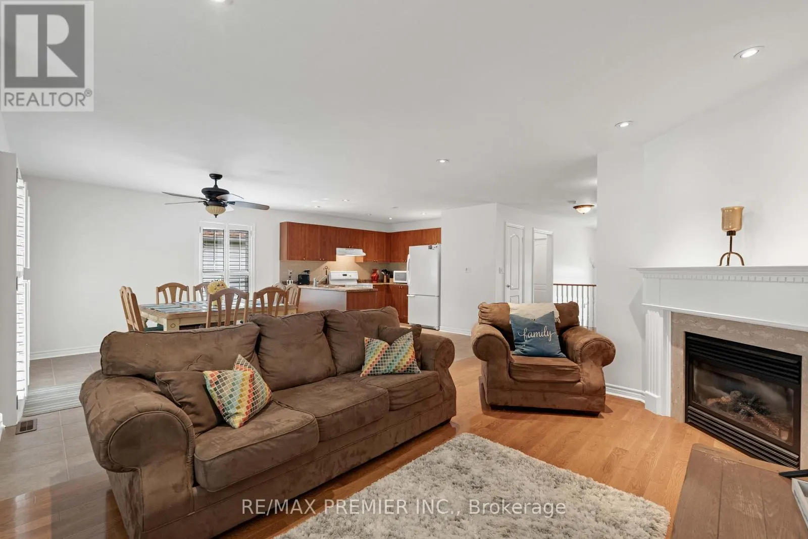 6 ROSE VALLEY WAY