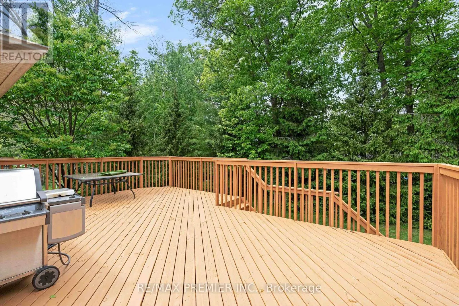 6 ROSE VALLEY WAY