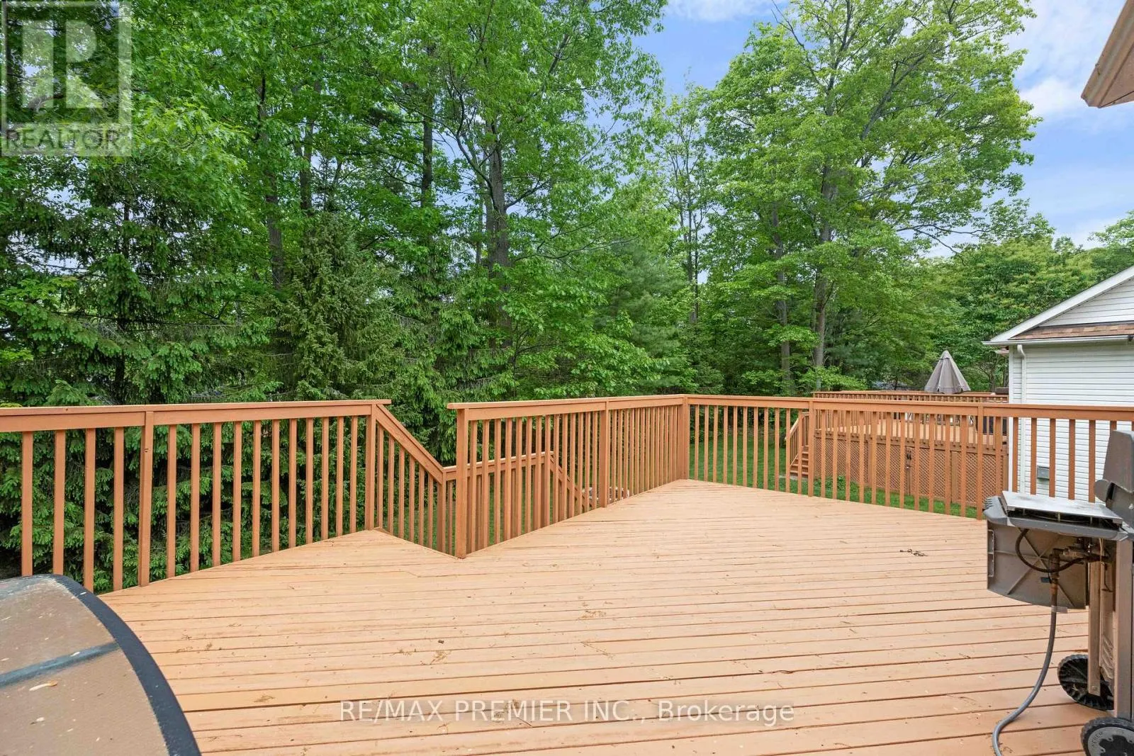 6 ROSE VALLEY WAY
