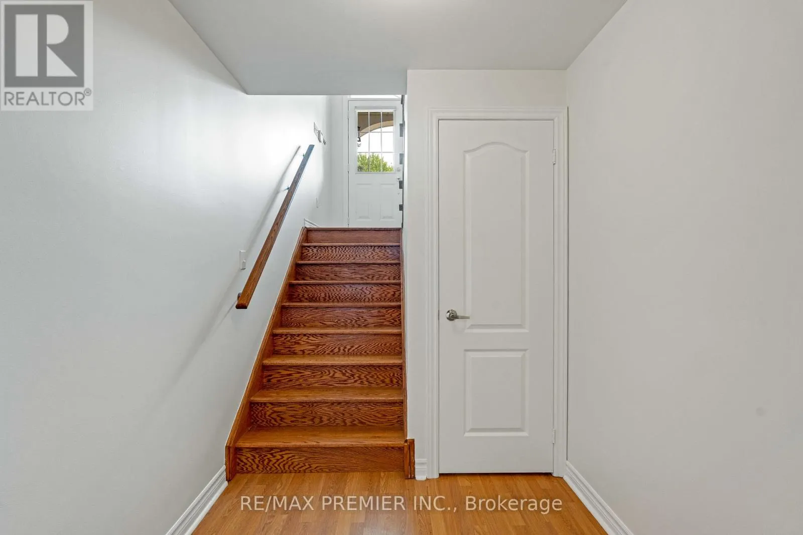 6 ROSE VALLEY WAY