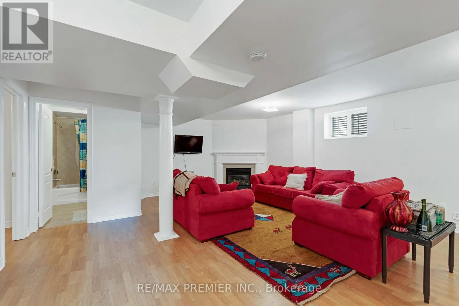 6 ROSE VALLEY WAY