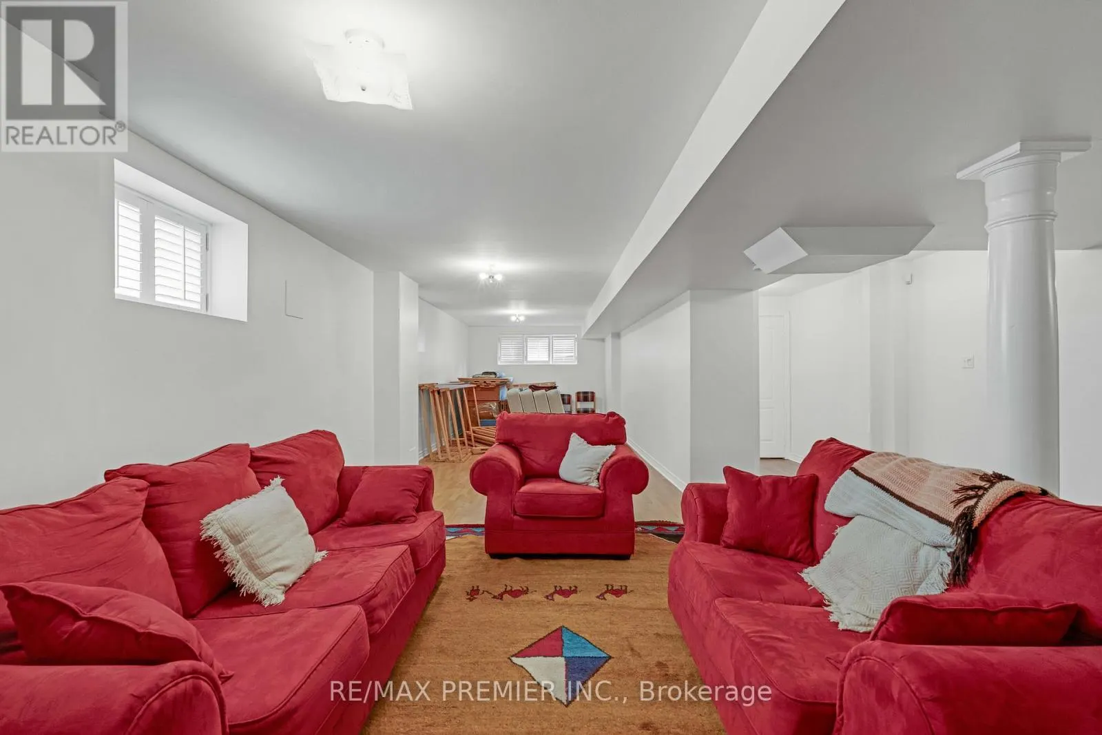 6 ROSE VALLEY WAY