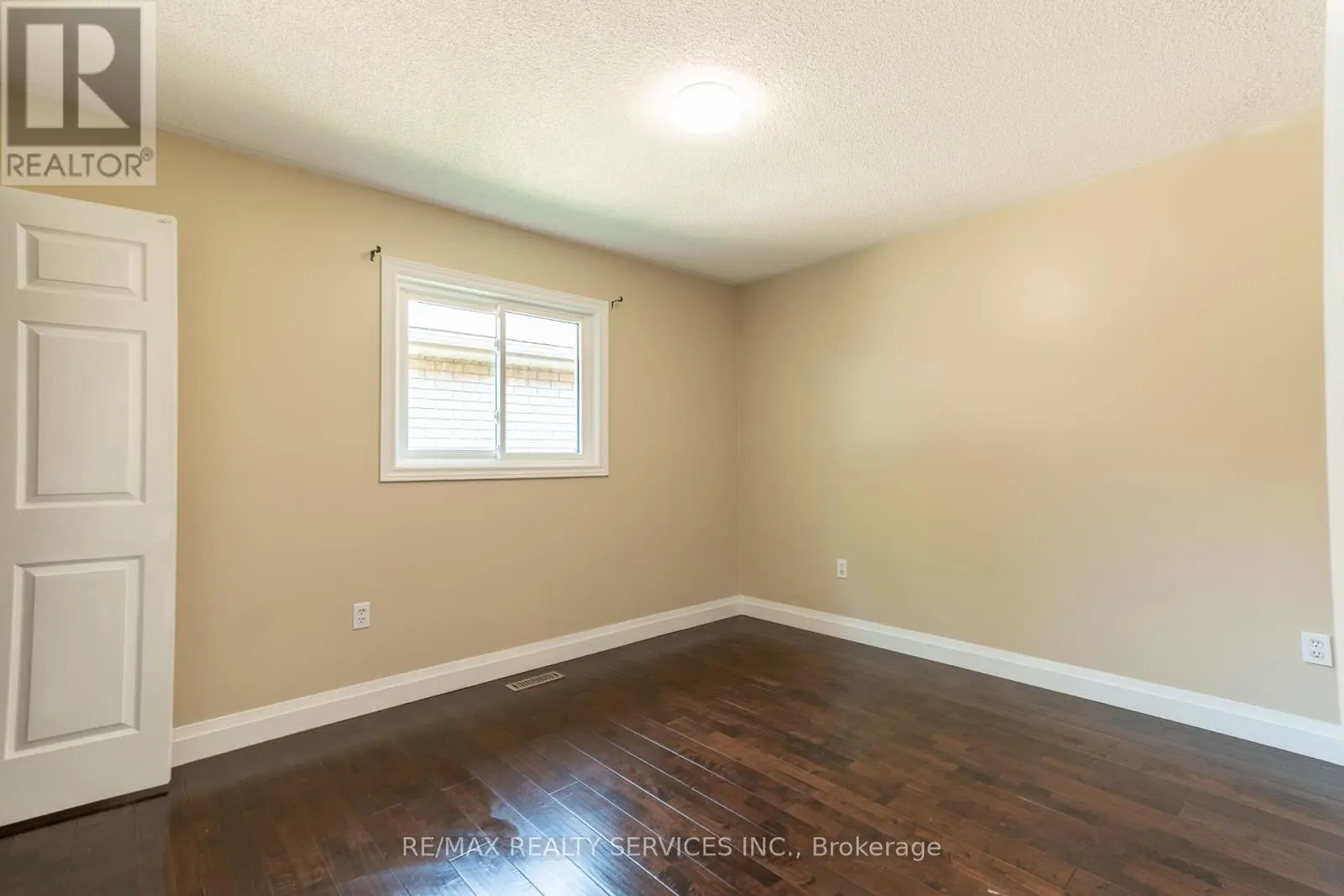 22 O'SHAUGHNESSY CRESCENT